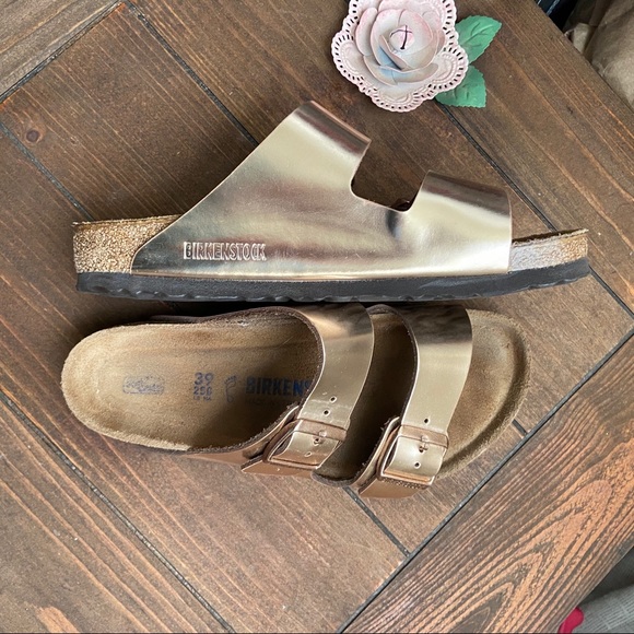 Birkenstock Shoes - Birkenstock Sz 39 Rose Gold Arizona Soft Footbed